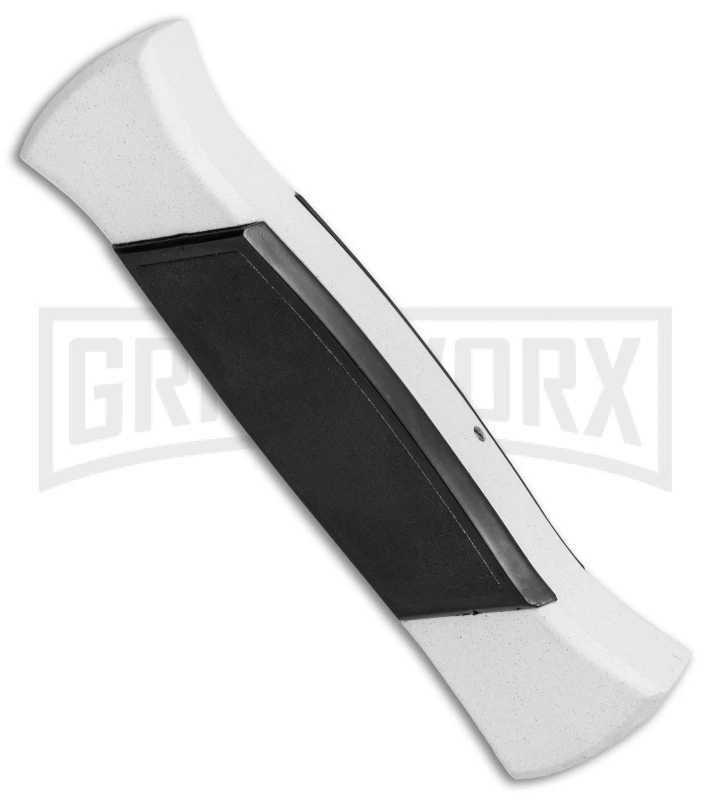 AKC 777 Blackfinger Tactical White/Blk OTF Automatic Knife - Dagger Black Plain - Image 3